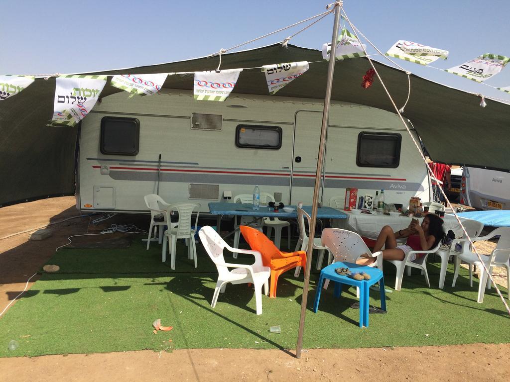 Caravan In The Desert Eilat Exterior photo